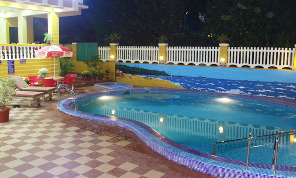 Rbr Suites Calangute Bagian luar foto