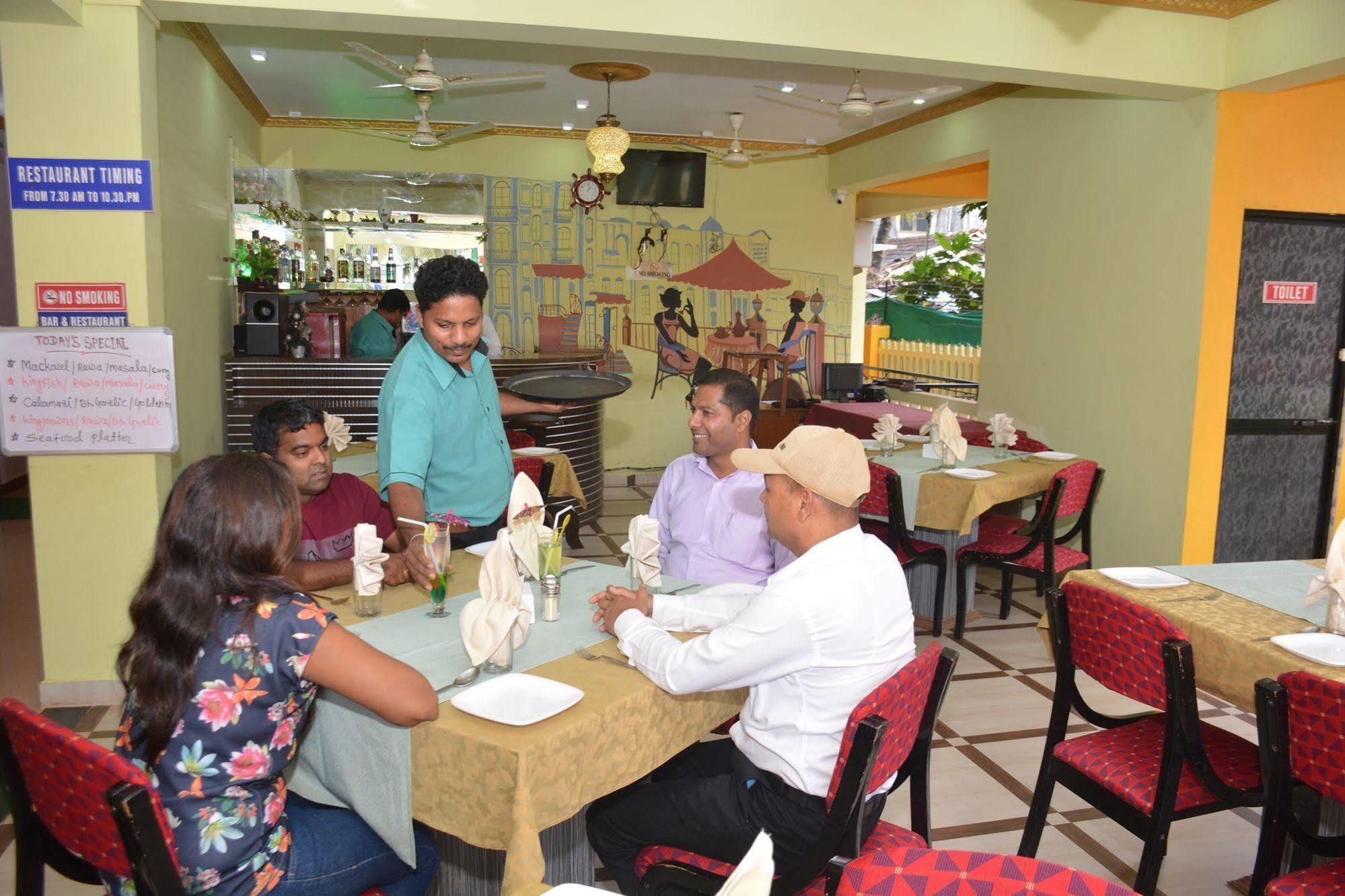 Rbr Suites Calangute Bagian luar foto