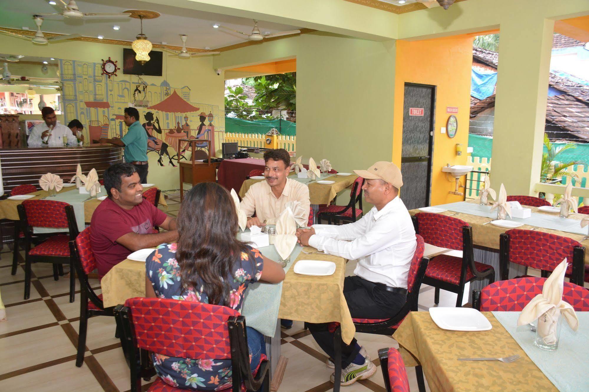 Rbr Suites Calangute Bagian luar foto
