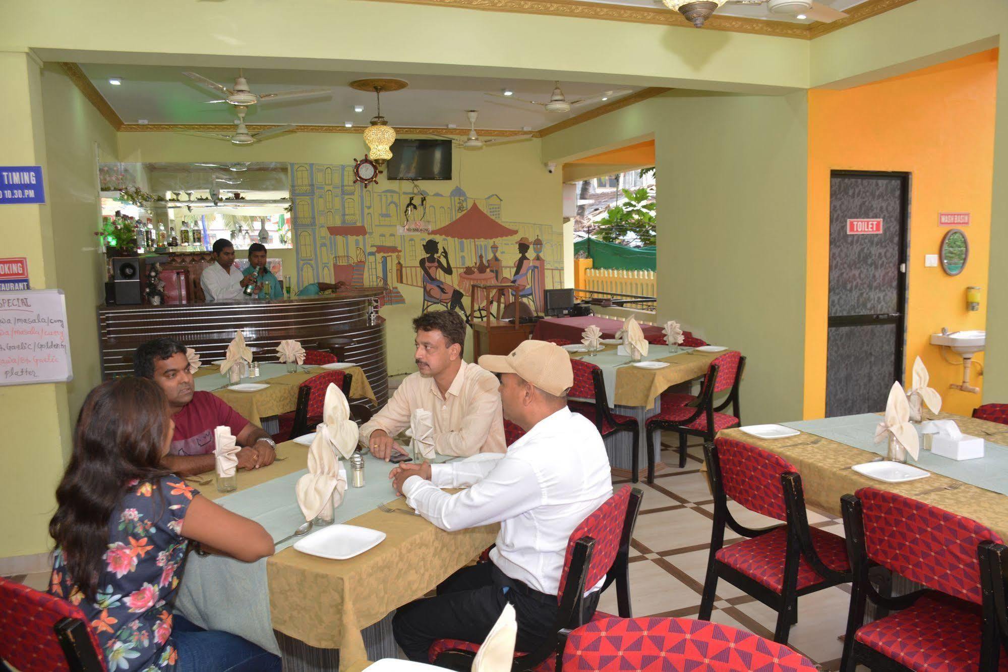 Rbr Suites Calangute Bagian luar foto